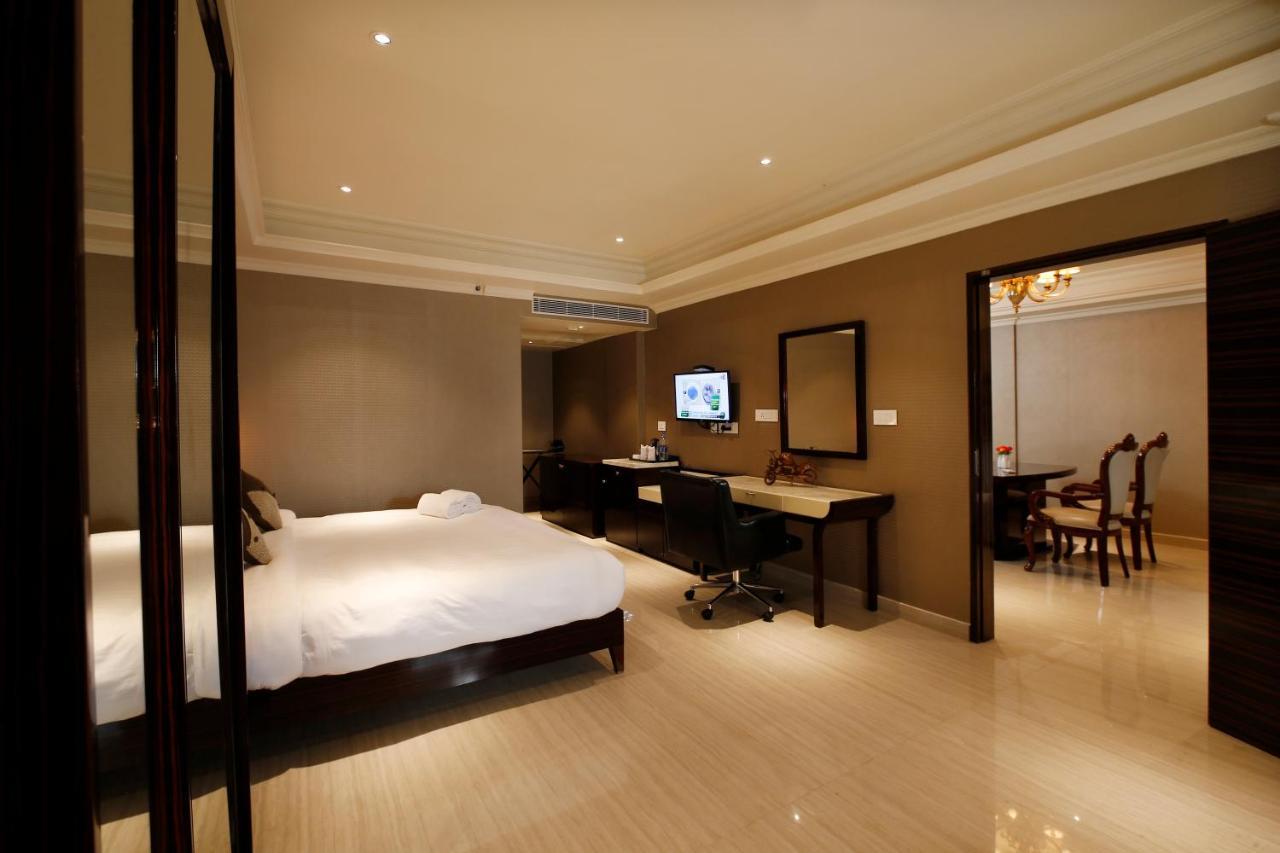 Hotel Park Residency Nilambūr Exteriér fotografie
